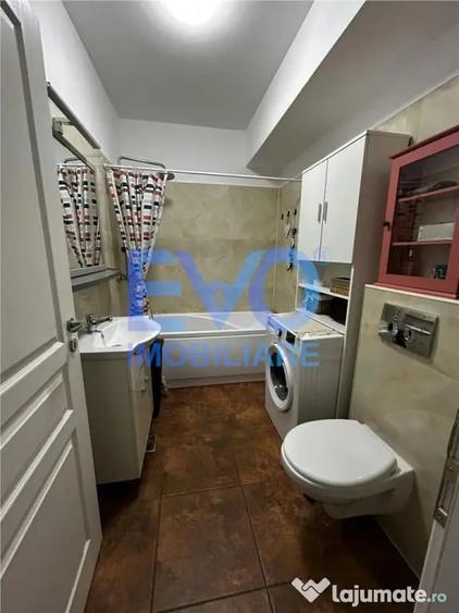 Apartament 3 camere, 70mp, 2 balcoane, loc de parcare, AC, - 1