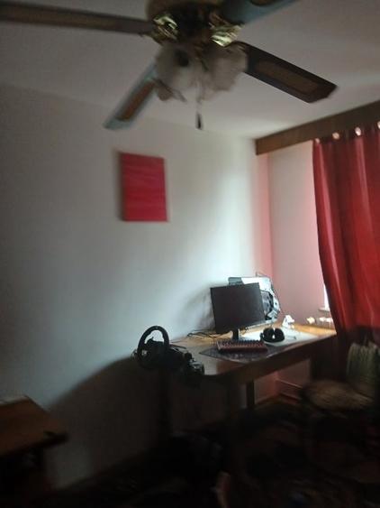 Apartament cu 3 camere semidecomandat în Calea București