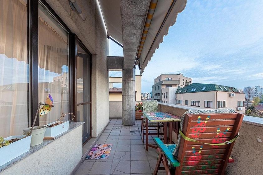 Apartament cu 3 camere decomandat, mobilat în Calea Călărașilor