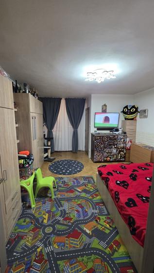 Garsonieră semidecomandată în Titan