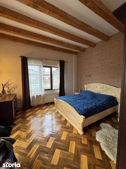 Apartament cu 4 camere, mobilat în Centrul Istoric