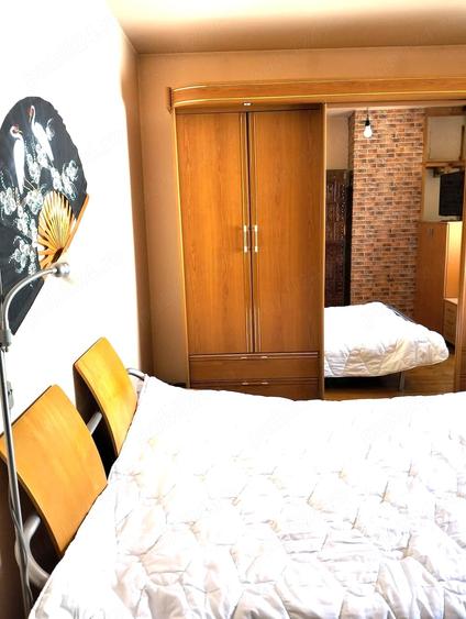 Apartament cu 3 camere decomandat, mobilat în Central