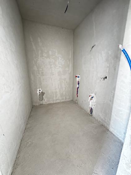 Apartament cu 3 camere semidecomandat în Mărăști