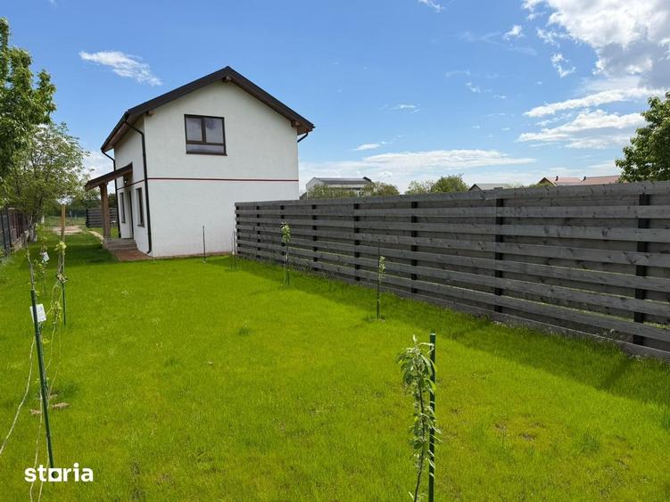 Casă cu 4 camere cu Teren 533 Mp în Central