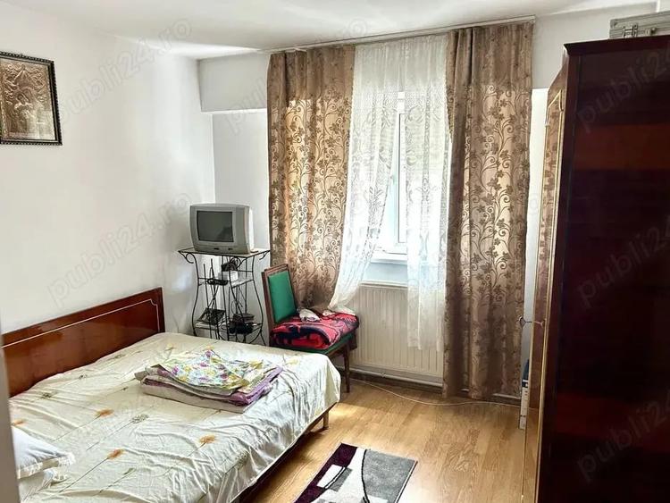 Apartament cu 3 camere decomandat în Ultracentral