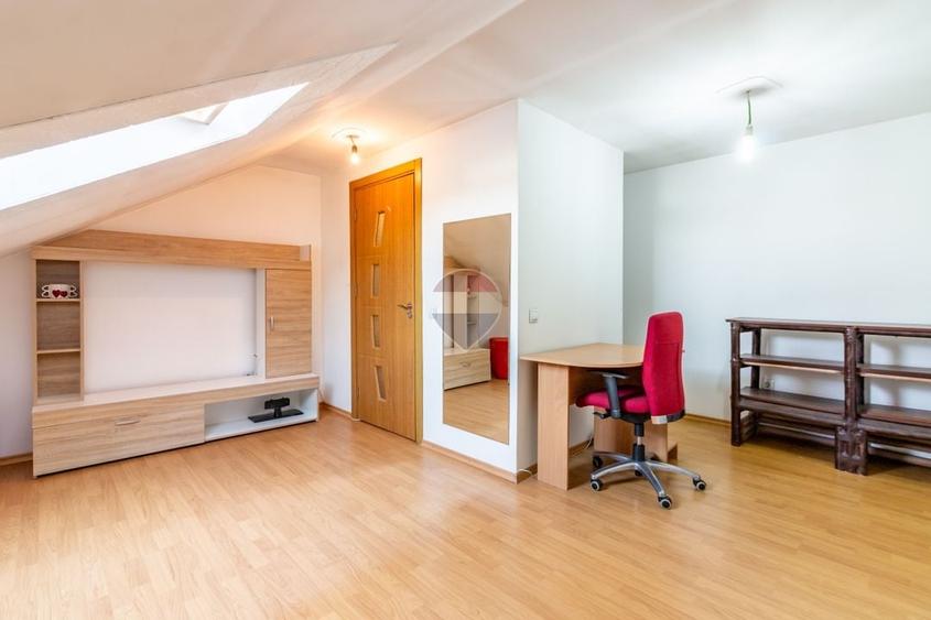 Apartament cu 2 camere decomandat, mobilat în P-ța Reșița