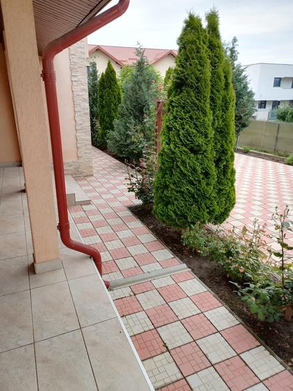 Casă cu 5 camere cu Canalizare în Valea Adâncă