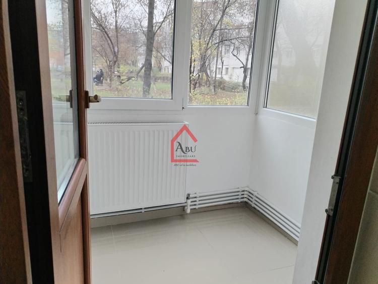 Apartament cu 2 camere decomandat, mobilat în Galata