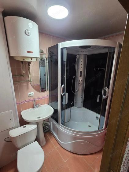 Garsonieră decomandată în Buziașului