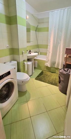 Garsonieră decomandată în Lunei