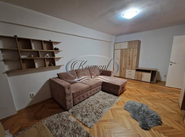 Apartament cu 2 camere decomandat, mobilat în Central