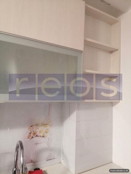 Apartament cu 3 camere semidecomandat în Dristor
