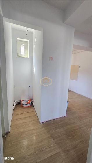 Apartament cu 2 camere decomandat în Micro 14