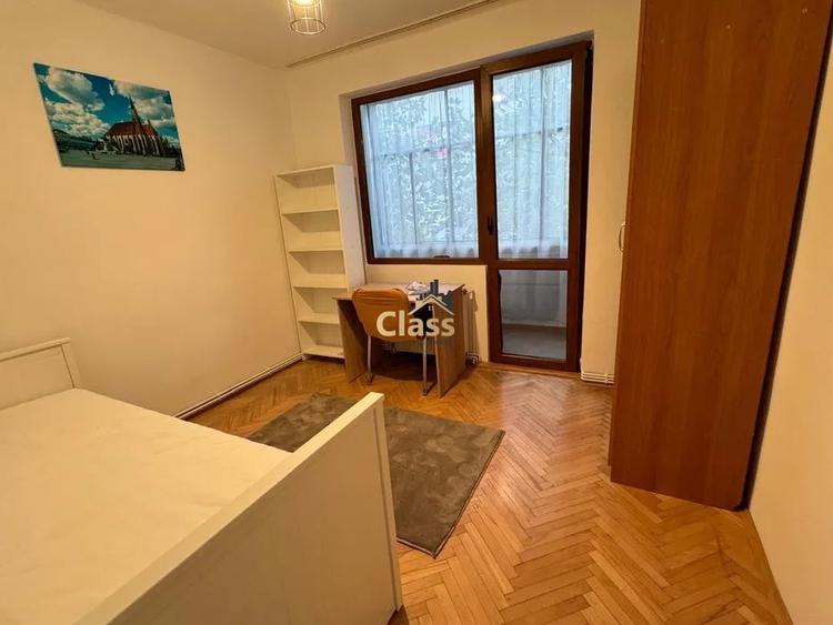 Apartament cu 3 camere decomandat, mobilat în Semicentral