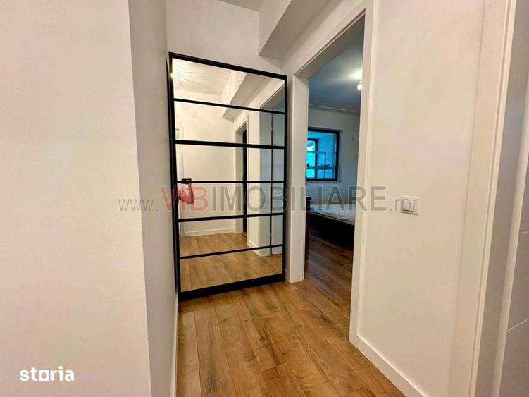 Apartament cu 3 camere semidecomandat în Crângași