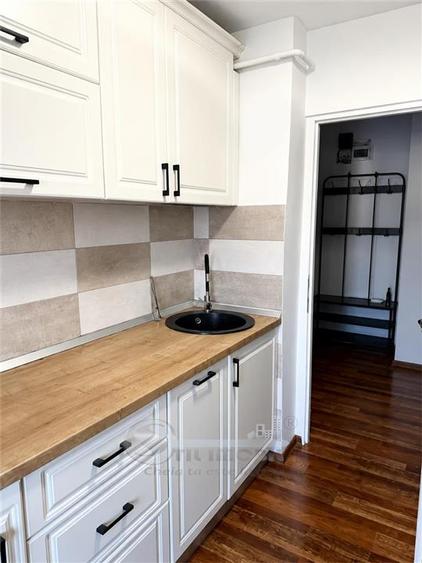 Apartament cu 2 camere decomandat în Galata