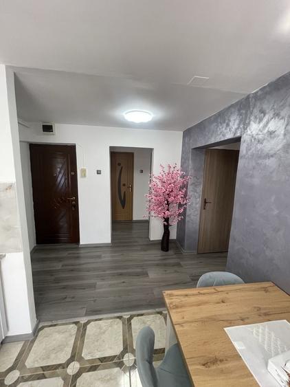 Apartament cu 3 camere în Central