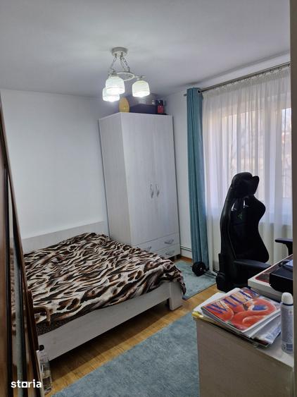 Casă cu 5 camere cu Teren 507 Mp în Găvana