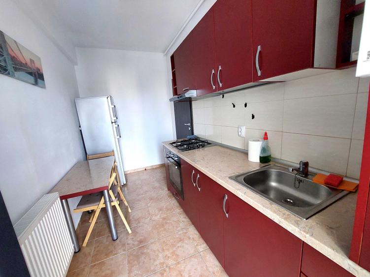 Garsonieră decomandată în Vitan