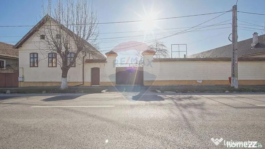 Casă cu 5 camere cu Teren 5417 Mp în Prejmer