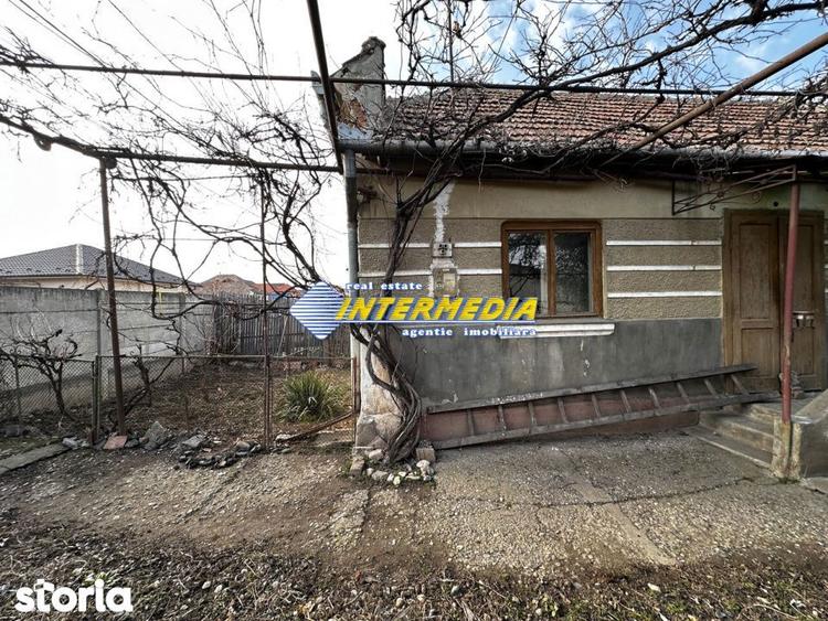 Casă cu 3 camere cu Teren 1242 Mp în Bărăbanț