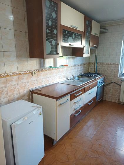 Apartament cu 4 camere decomandat în Exterior Vest