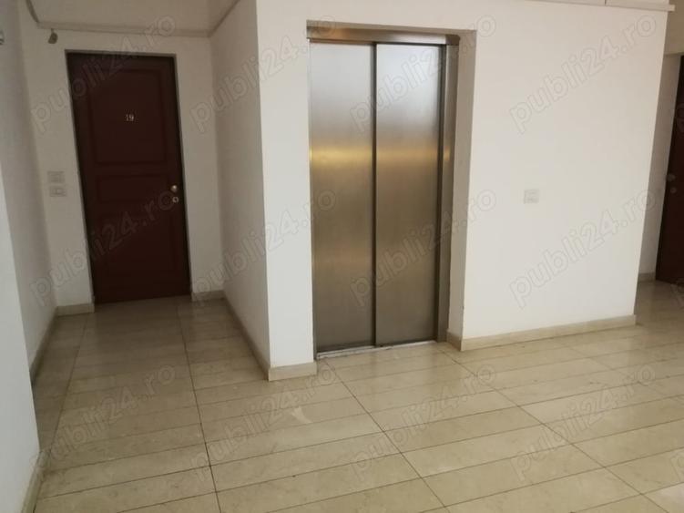 Apartament cu 2 camere semidecomandat în Soarelui