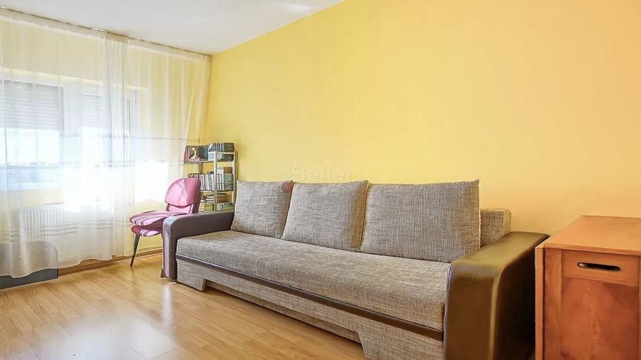 Apartament cu 3 camere decomandat, mobilat în Triaj