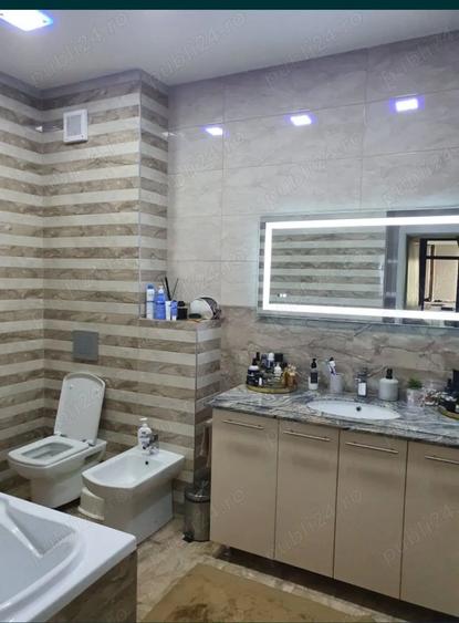 Apartament cu 3 camere decomandat în Vest