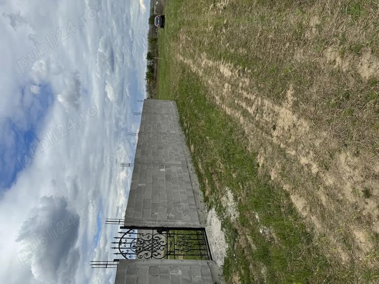 Teren de 800 mp, în Șimian