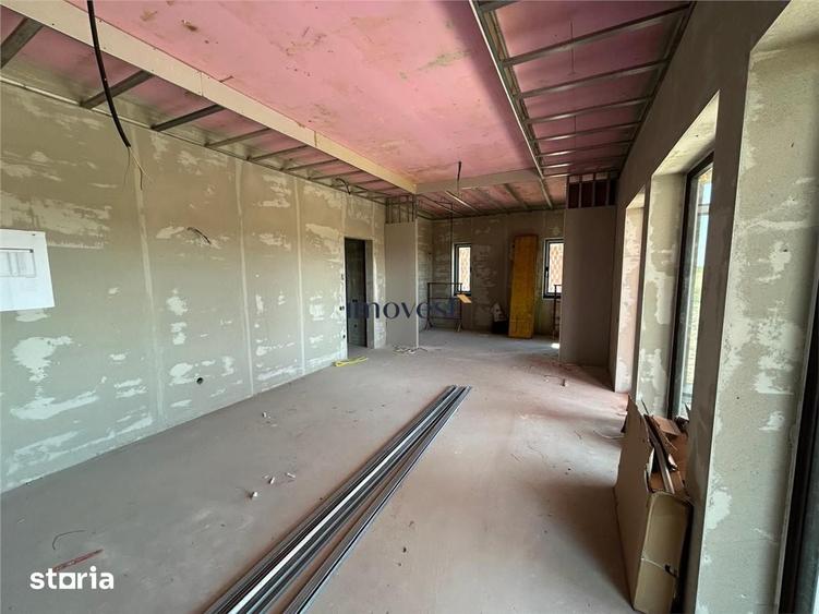Casă cu 3 camere cu Teren 500 Mp în Botiz