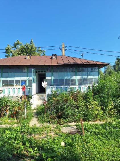 Casă cu 4 camere cu Teren 210 Mp în Central
