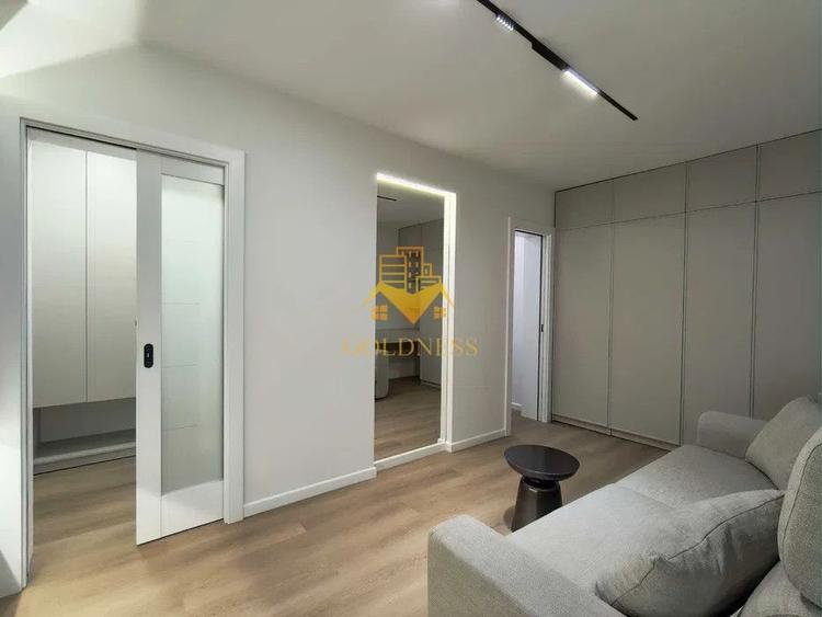 1 Camera Decomandata, Centru, P-ta Mihai Viteazu, Modern, Parcare - 2