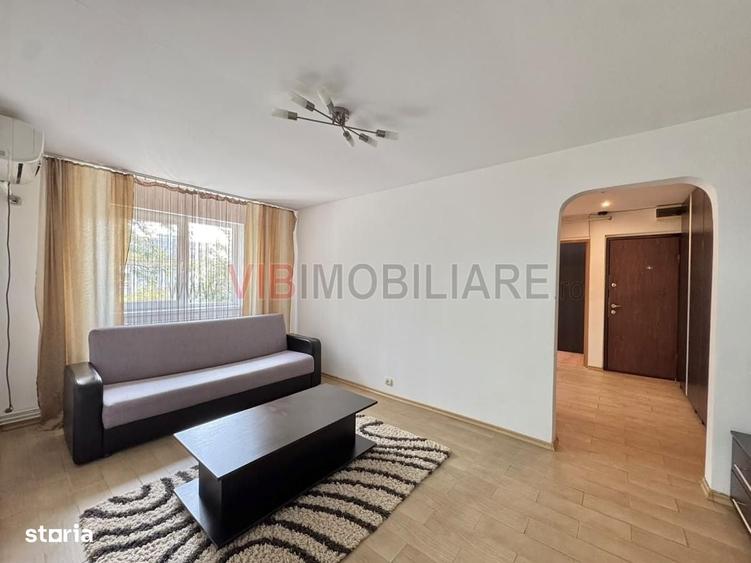 Apartament cu 3 camere în Păcii