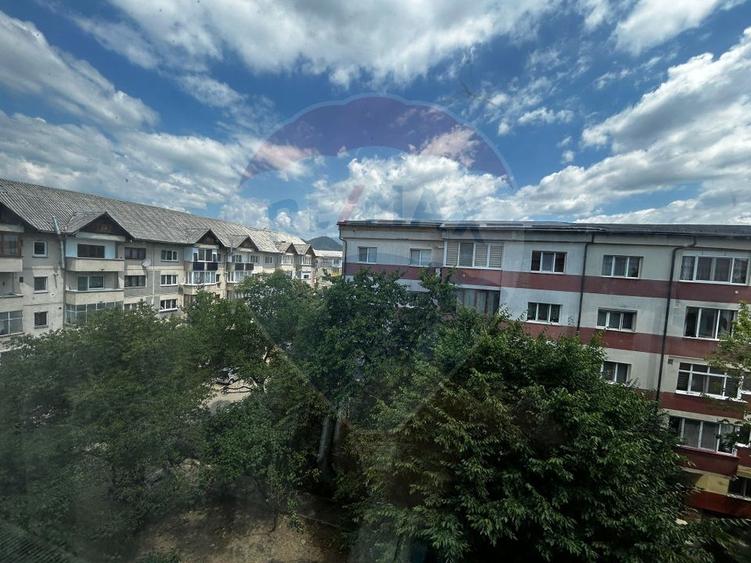 Apartament cu 3 camere decomandat în Bogdan Vodă