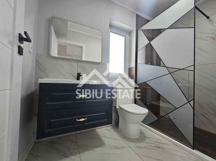 Casă individuală cu 5 camere cu Canalizare în Șelimbăr