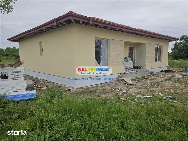 Casă cu 4 camere cu Teren 500 Mp în Tărtășești