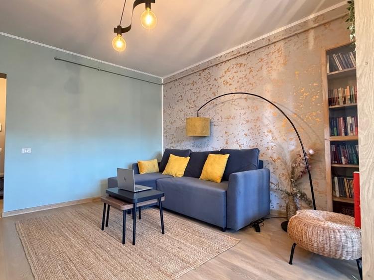 Apartament cu 2 camere semidecomandat, mobilat în Sânpetru