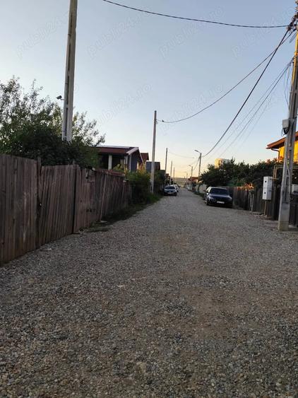 Teren de 522 mp, în Schela