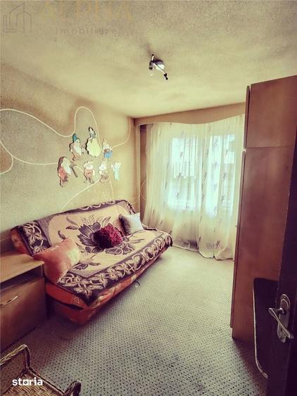 Apartament cu 3 camere decomandat în Central