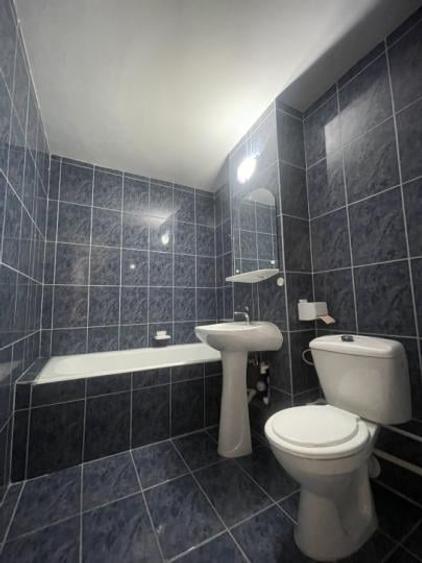 Apartament cu 3 camere decomandat în Tomis III