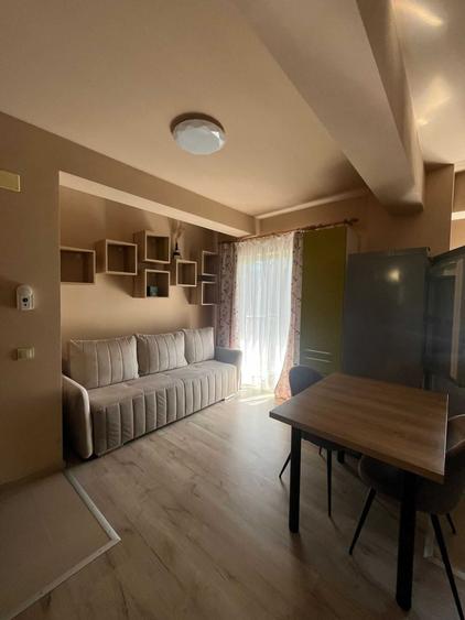 Apartament cu 3 camere decomandat în Baciu