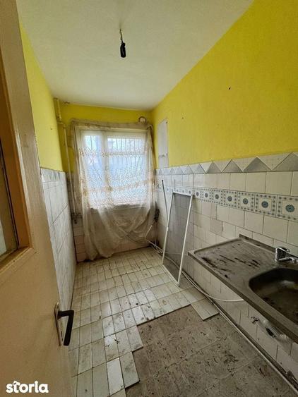 De vanzare apartament cu 2 camere ?i balcon, zona Smirodava 36.000e - 5
