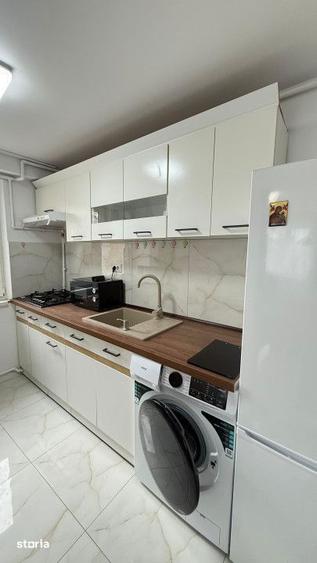 Apartament cu 2 camere semidecomandat, mobilat în Tomis Nord