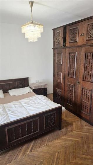 Apartament cu 4 camere decomandat în Ultracentral