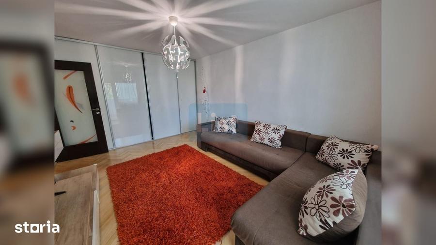 Apartament cu 3 camere decomandat în Zorilor