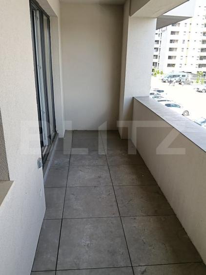 Apartament cu 3 camere decomandat în Libertății