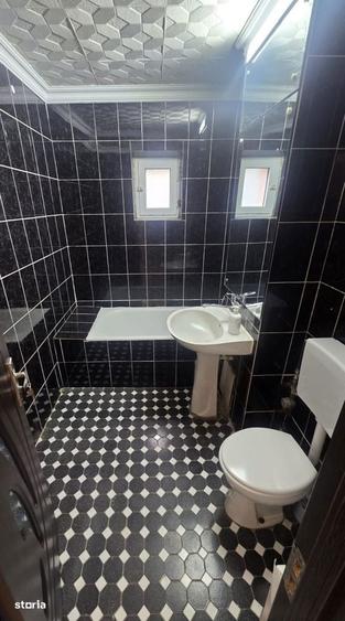 Apartament cu 2 camere decomandat în 1 Mai
