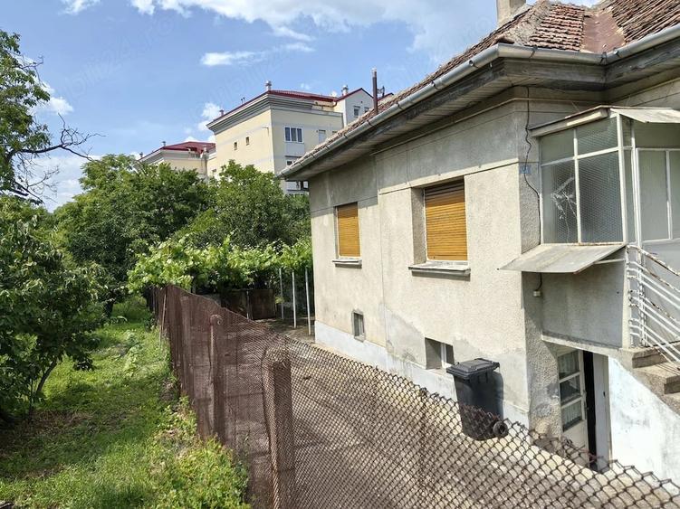 Teren de 821 mp, în Spitalul Județean