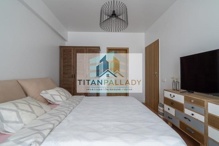 Apartament cu 3 camere decomandat în Titan